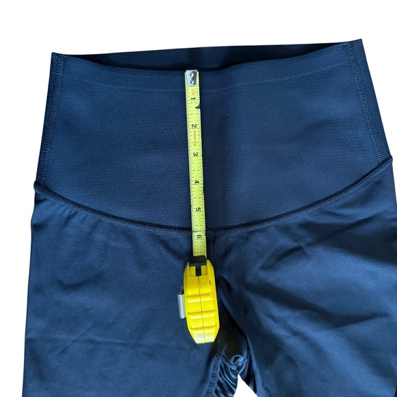 FANKA Black Geometric Sculptek Leggings Womens Size Small - Picture 6 of 6